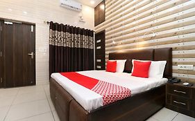 Hotel O Max
